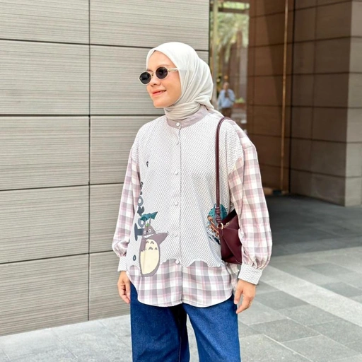 KEMEJA OVERSIZE MOTIF CARTOON BAHAN LOLY BY AMEELA. KL