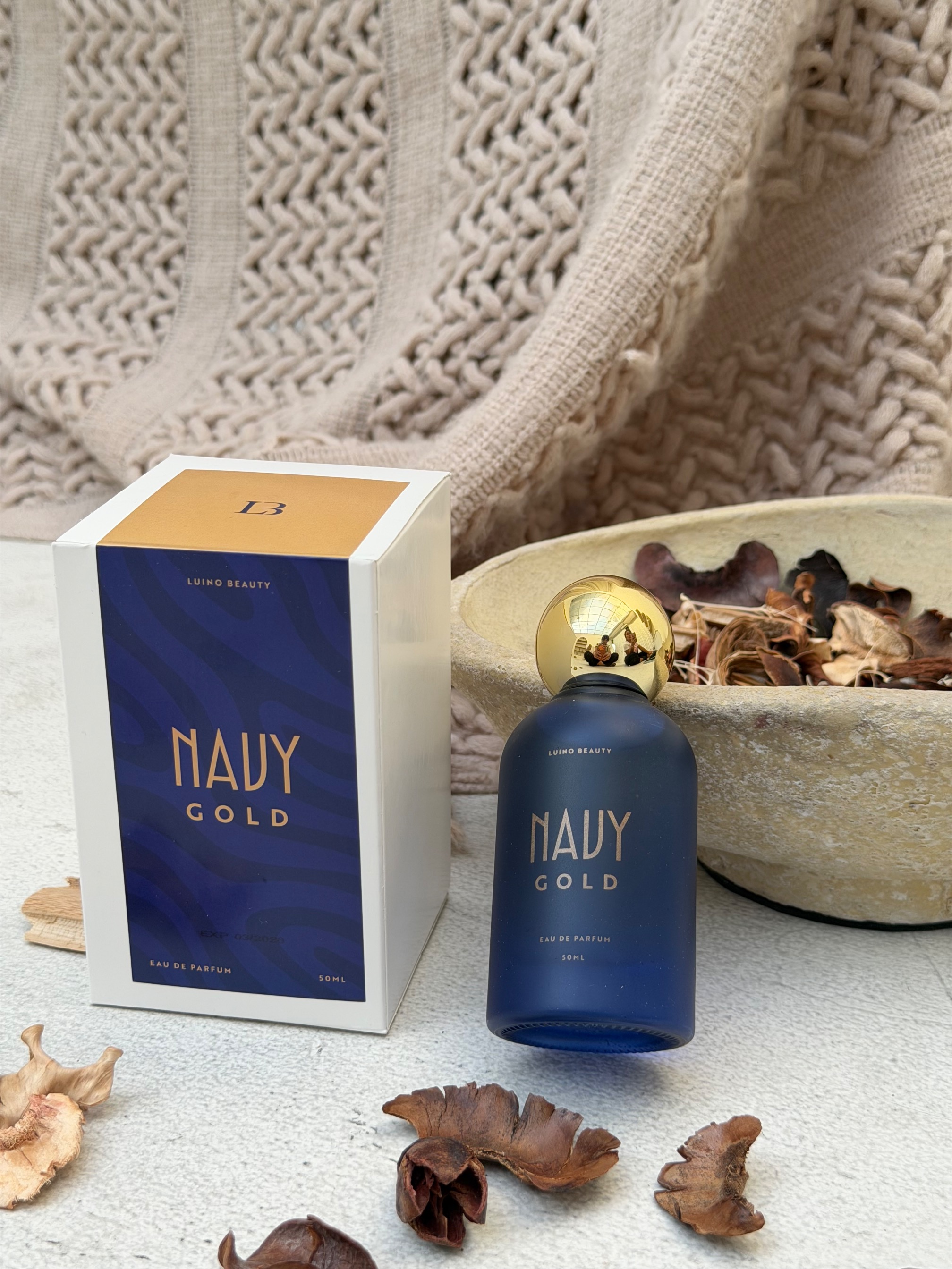 Navy gold (Giveaway iPhone 18Pro & Sepeda Listrik)