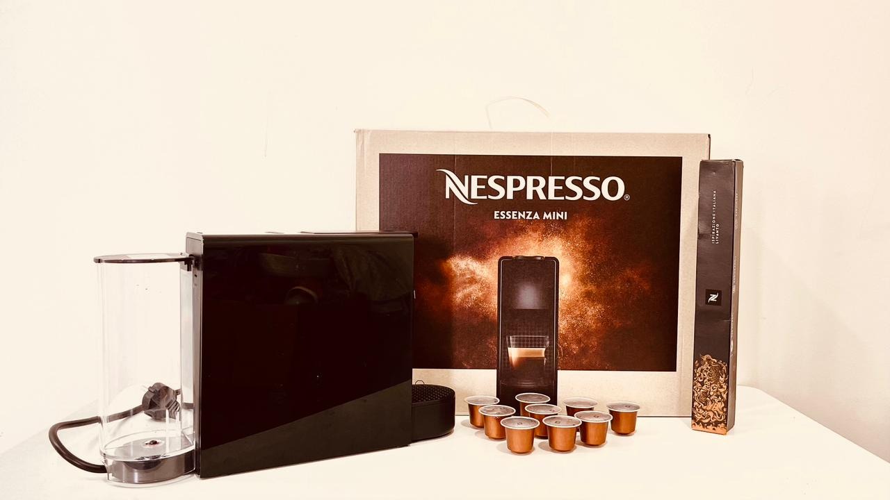 NESPRESSO Essenza Mini Coffee Machine (Black) -- Free 10 Capsule