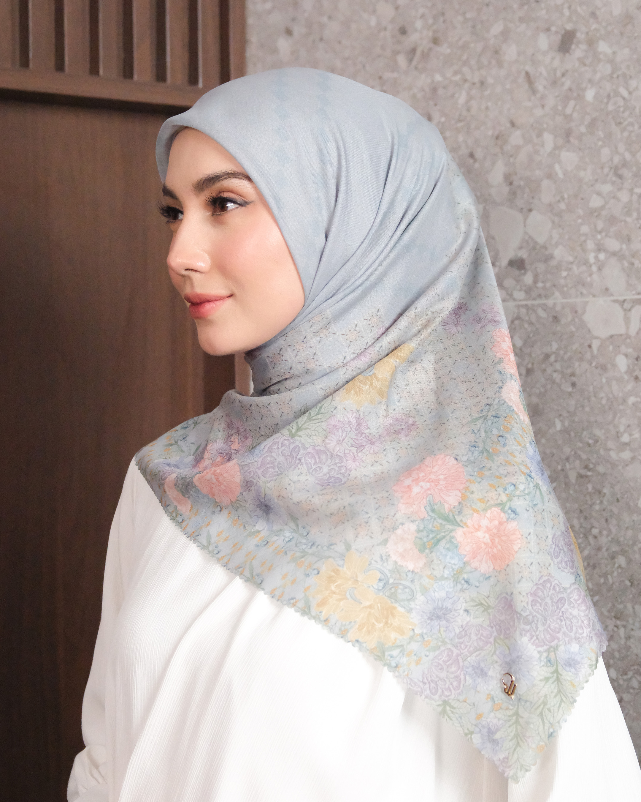 ARAYA SCARF - SKY BLUE