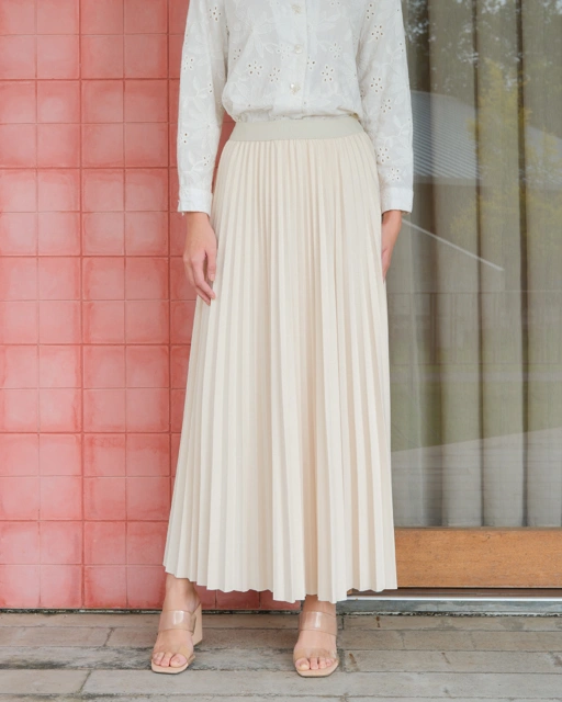 Image of RANIA SKIRT - IVORY