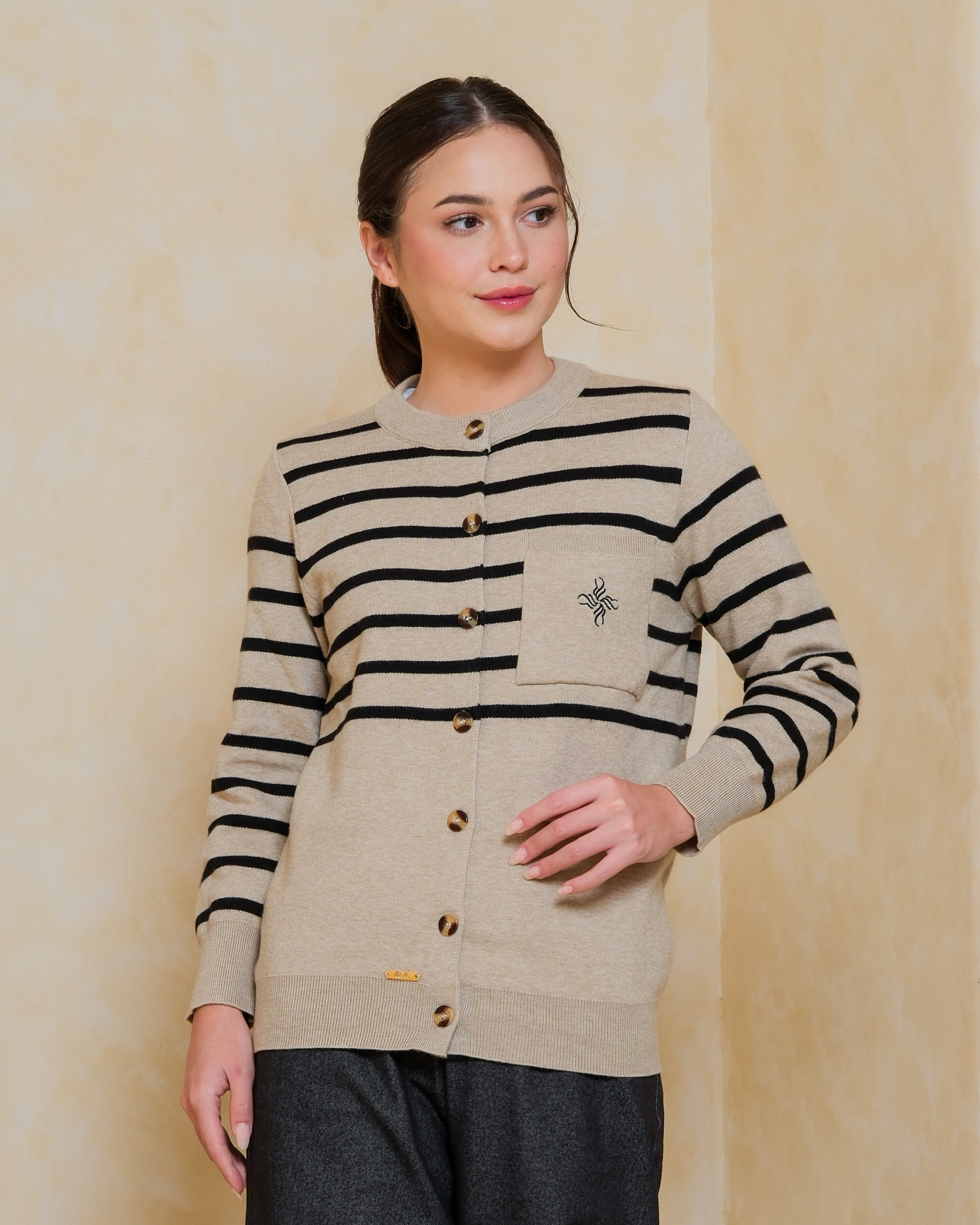 XILYA KNIT