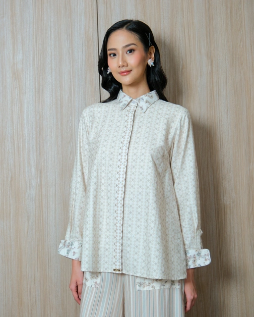 Image of AERA SHIRT