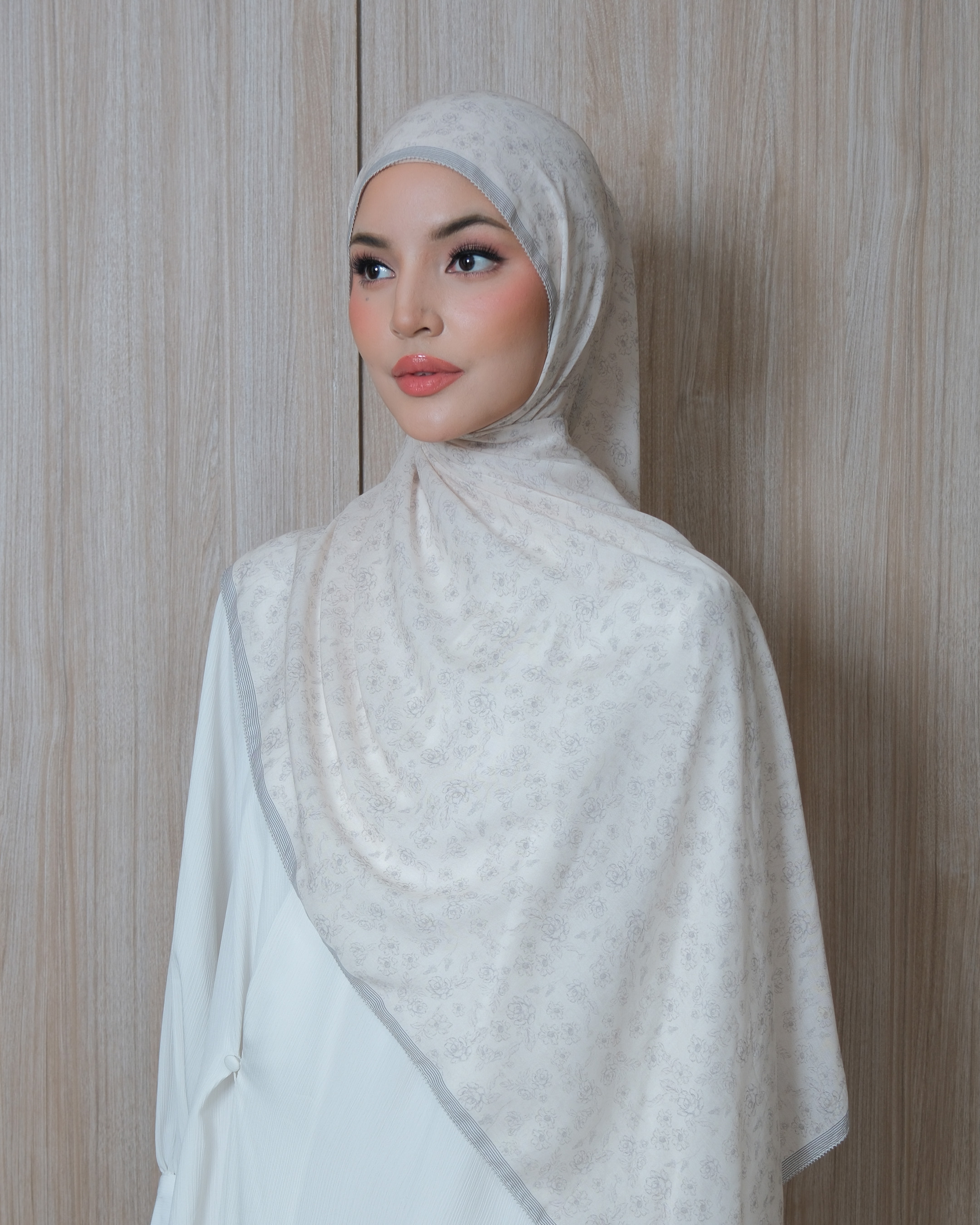 AERA PASHMINA