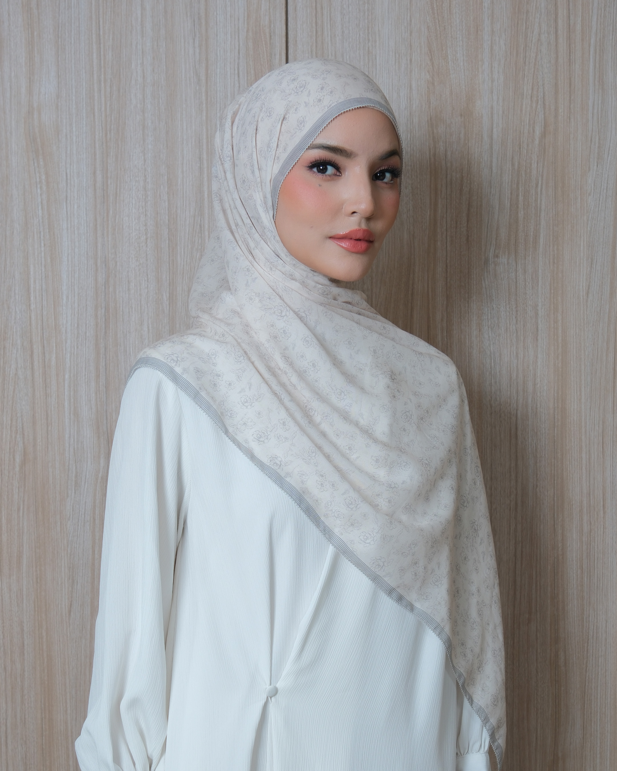 AERA PASHMINA