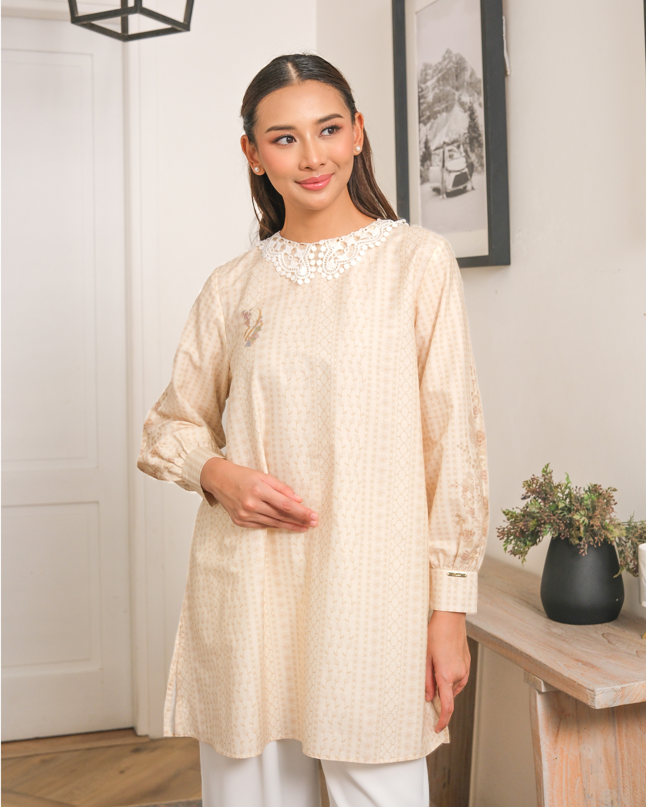 ELAINA TUNIC