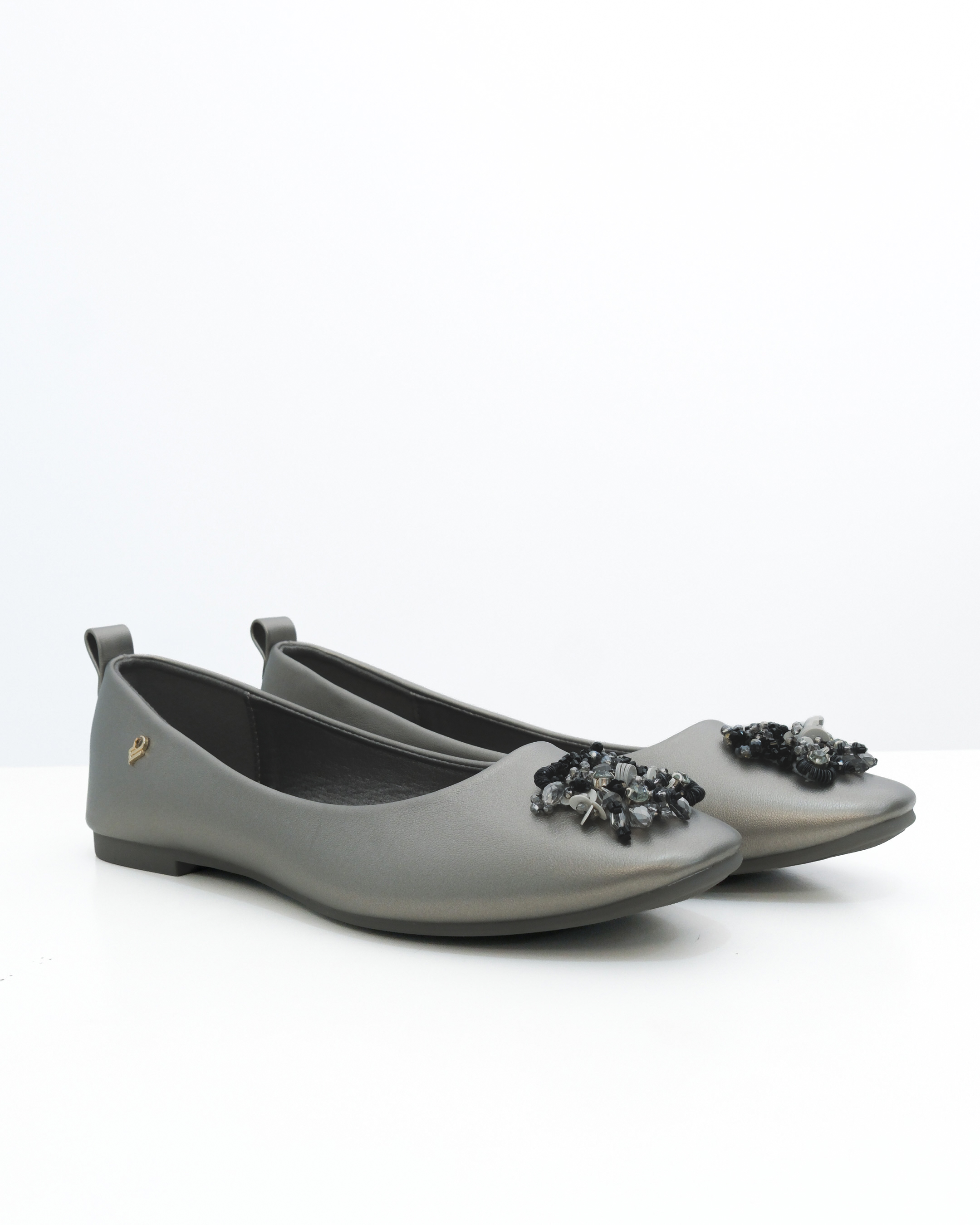 NAAVA SHOES