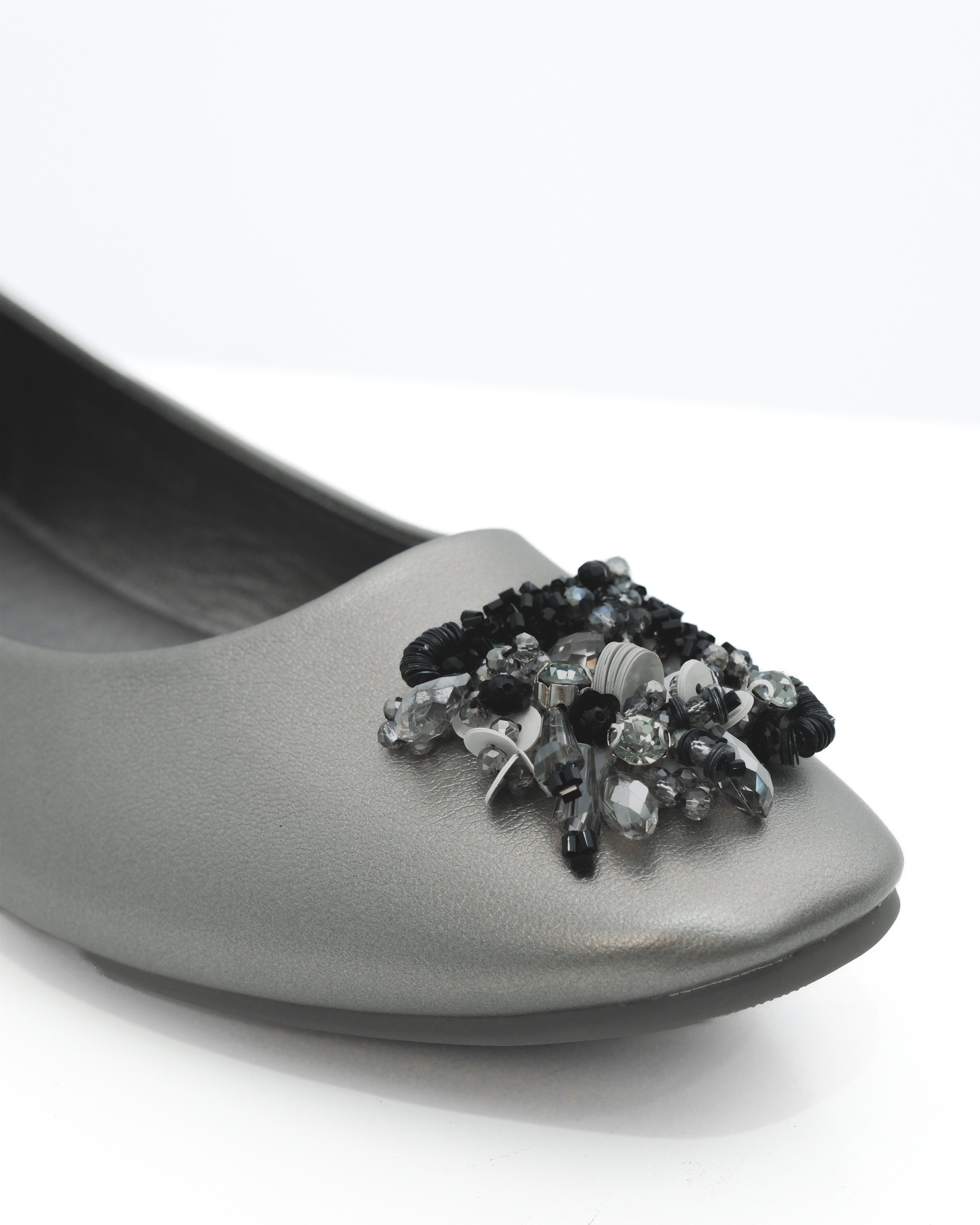 NAAVA SHOES