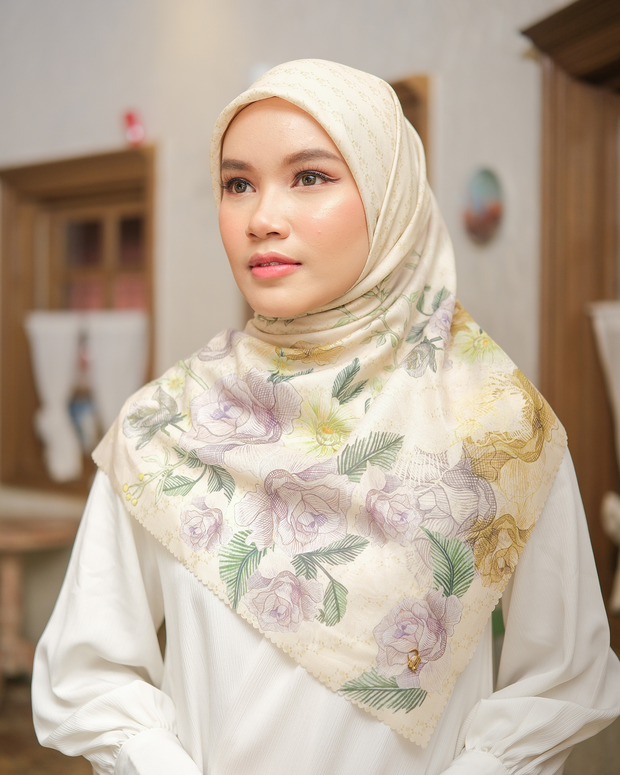 CHRYSA SCARF - CREAM