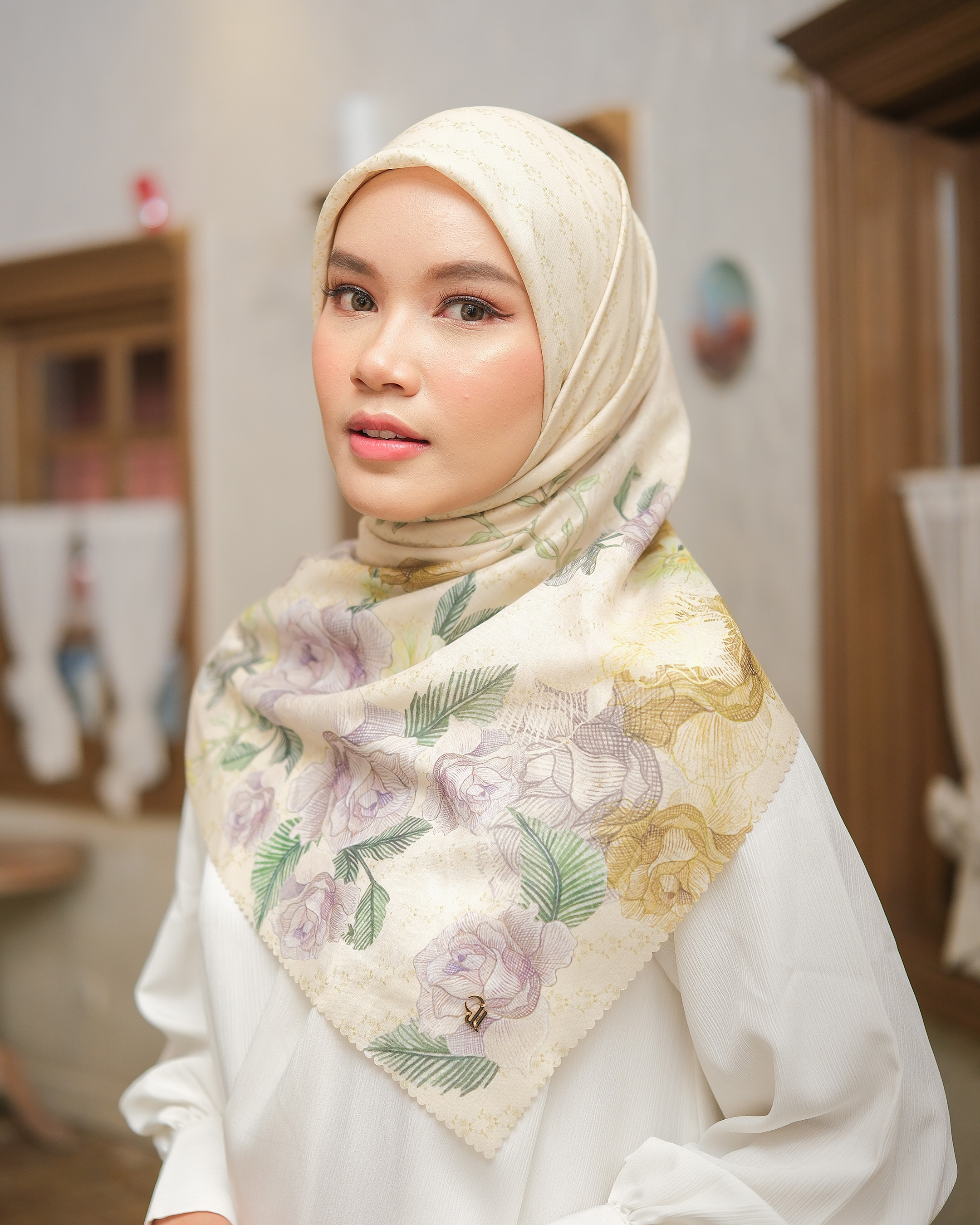 CHRYSA SCARF - CREAM
