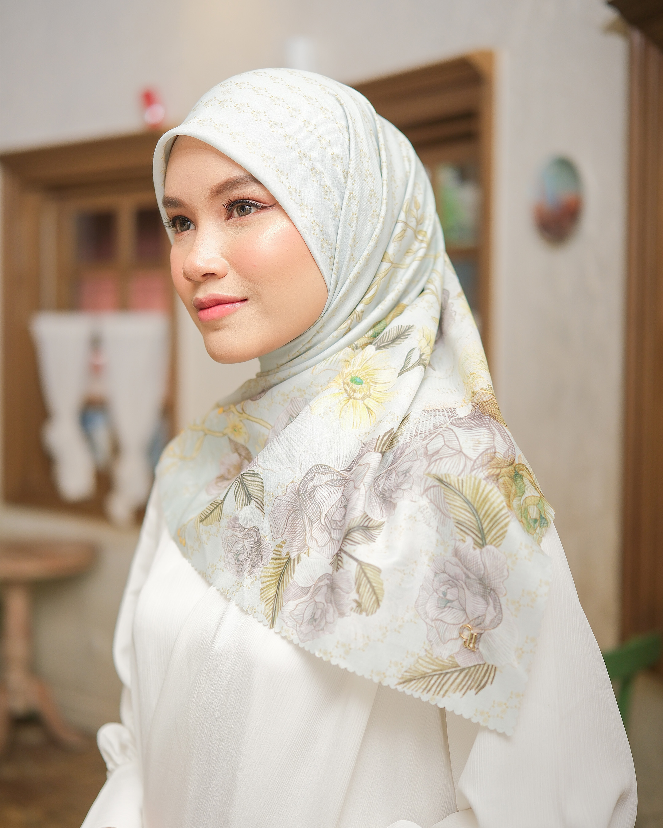CHRYSA SCARF - LIGHT BLUE