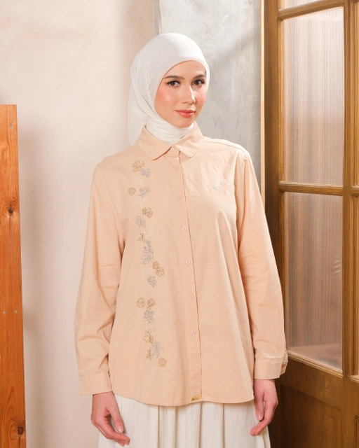 Image of INARA SHIRT - BISCOTTI