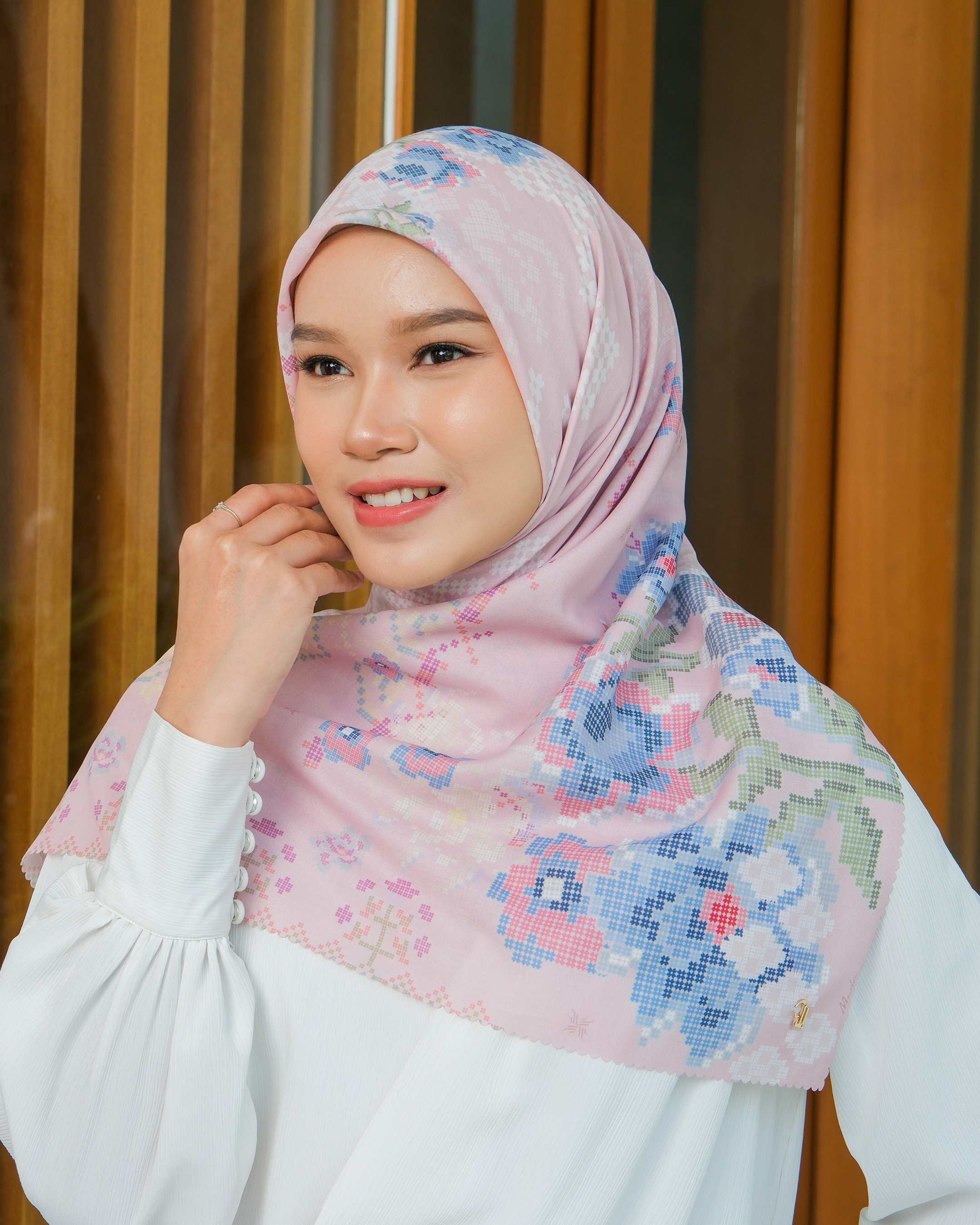 NAVARA SCARF - CANDY