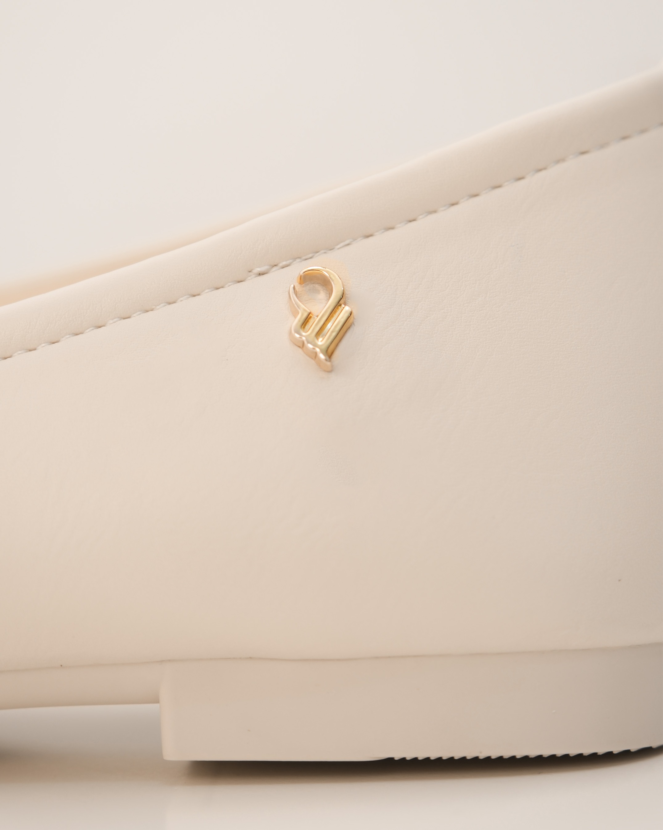 LUMA SHOES