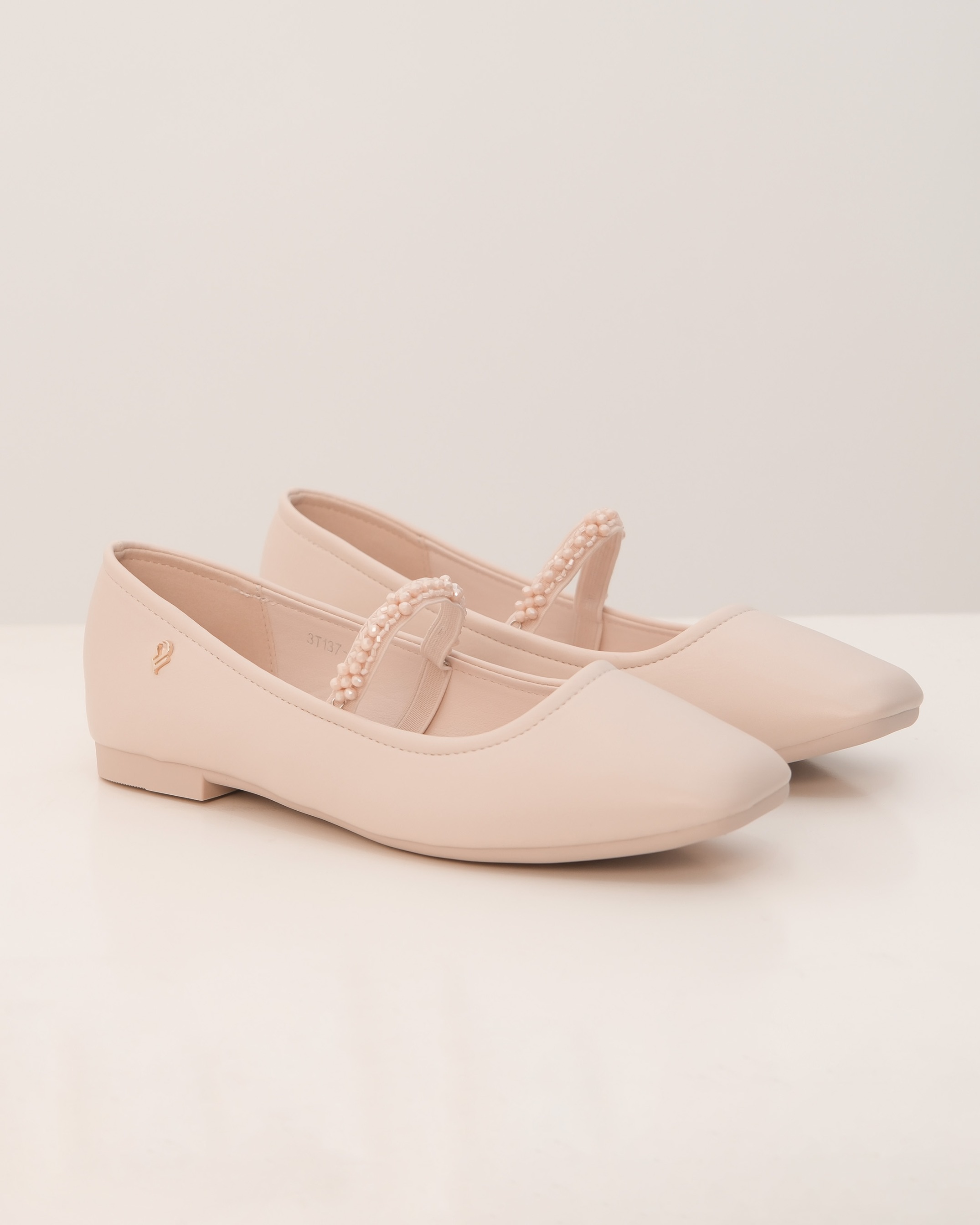 LUMA SHOES