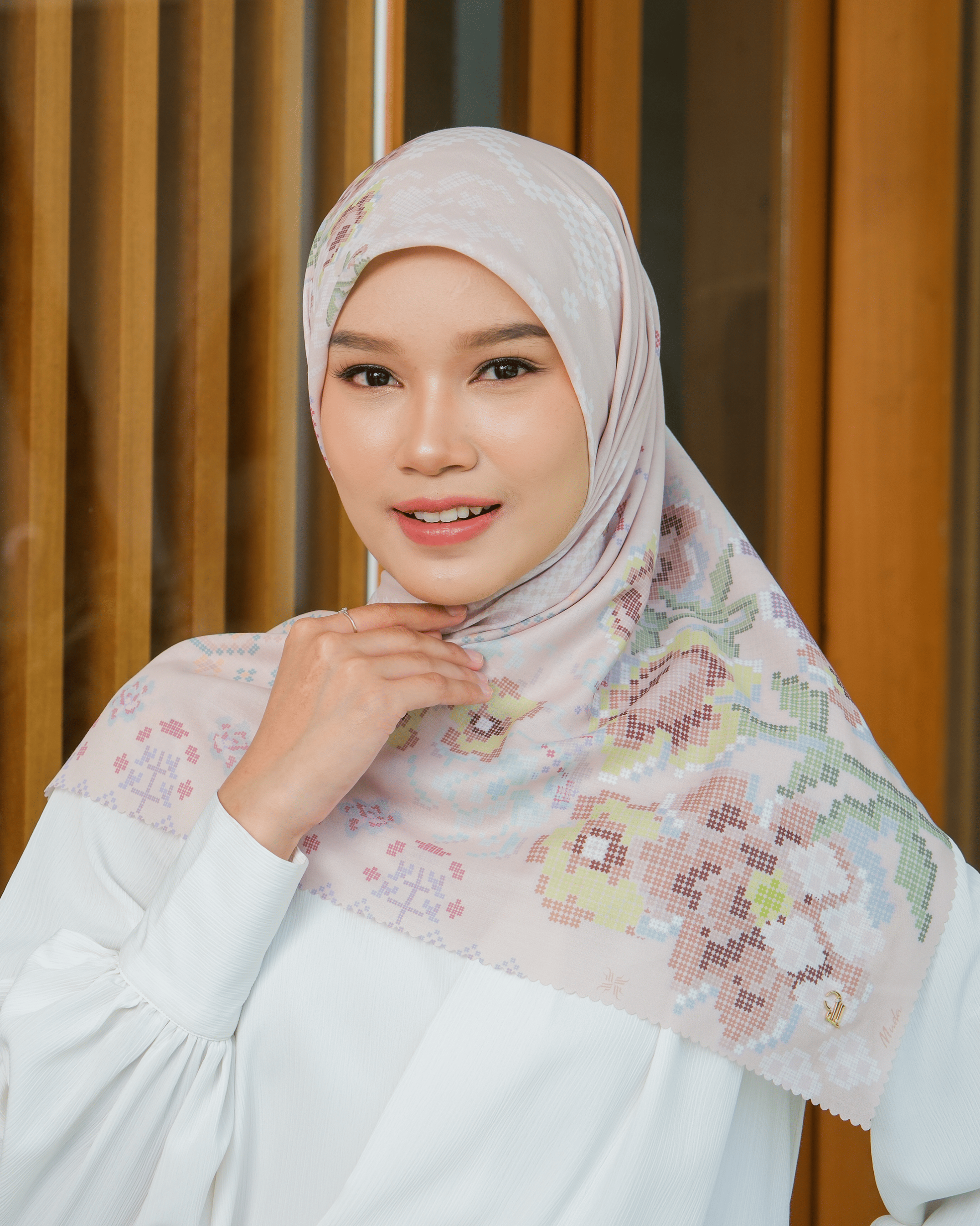 NAVARA SCARF - CARROT