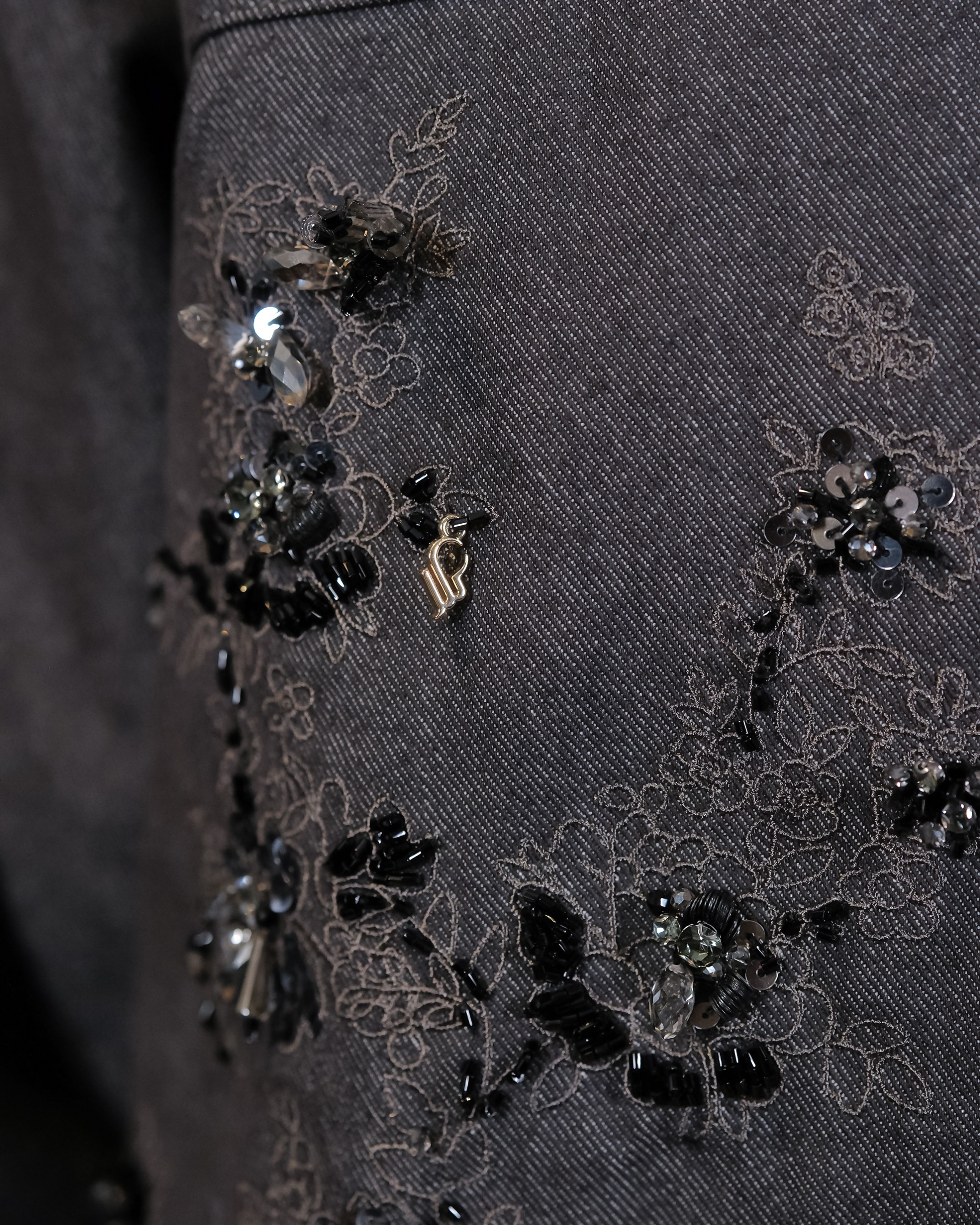 NOMA JACKET