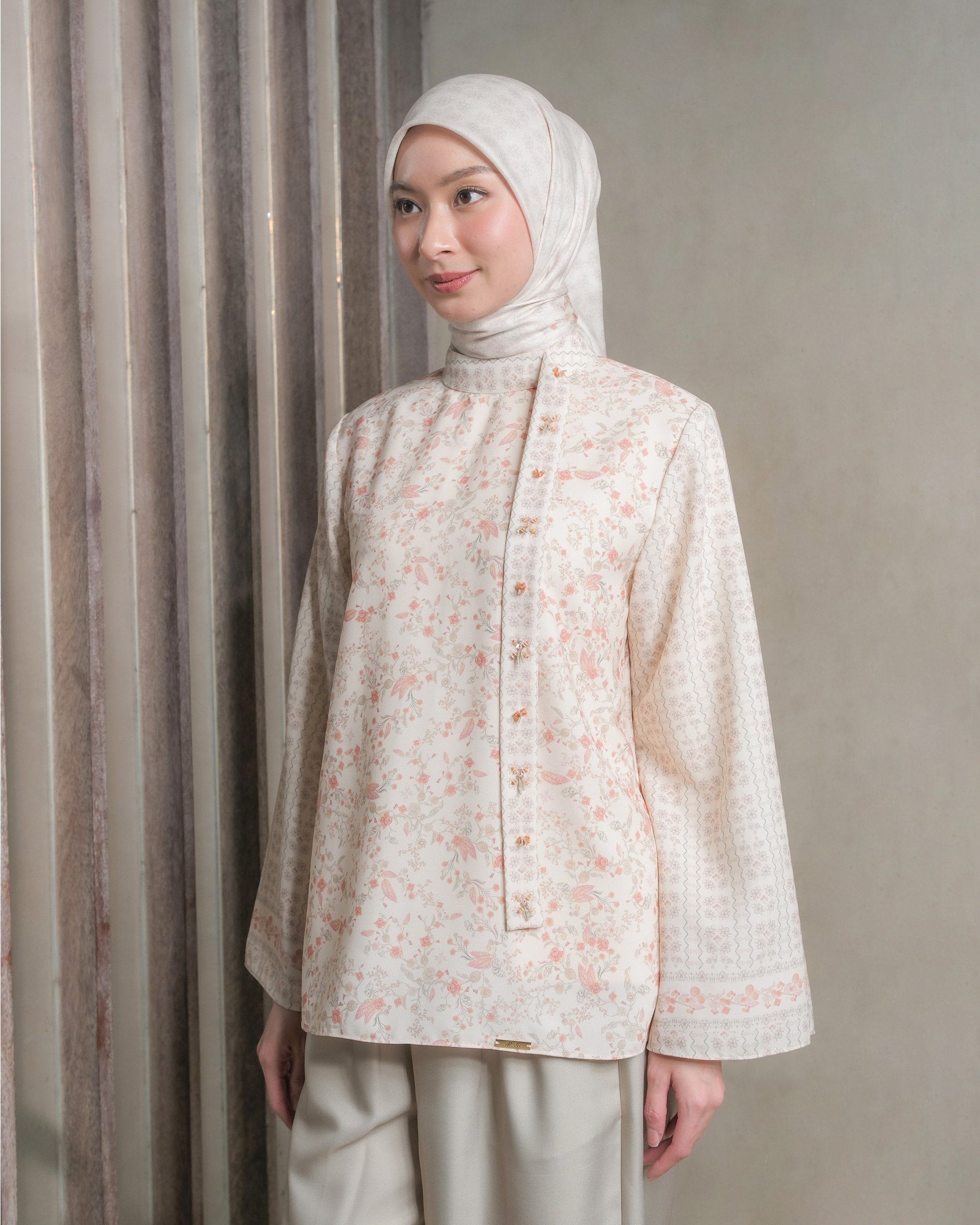 REANNA BLOUSE