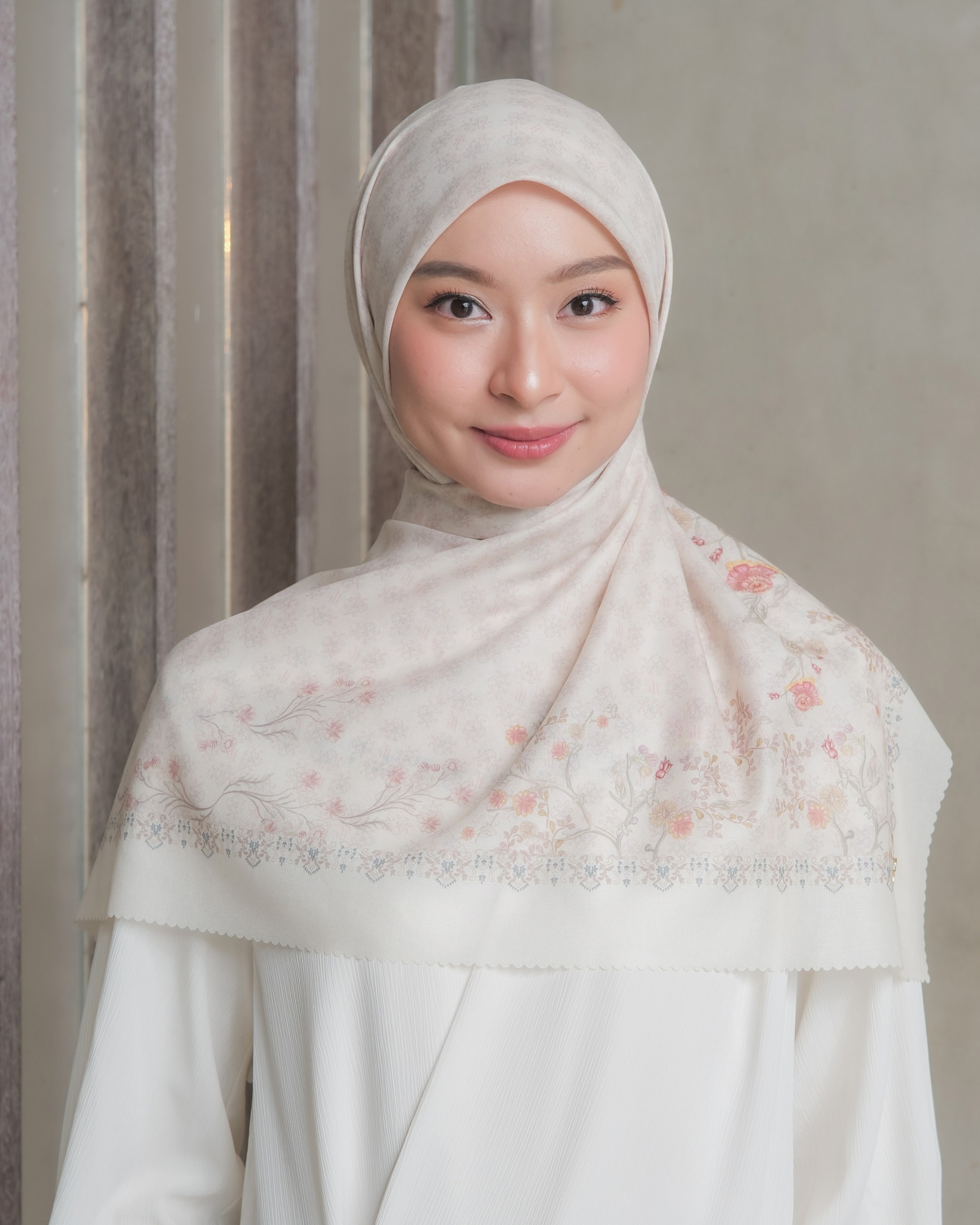 REANNA SCARF