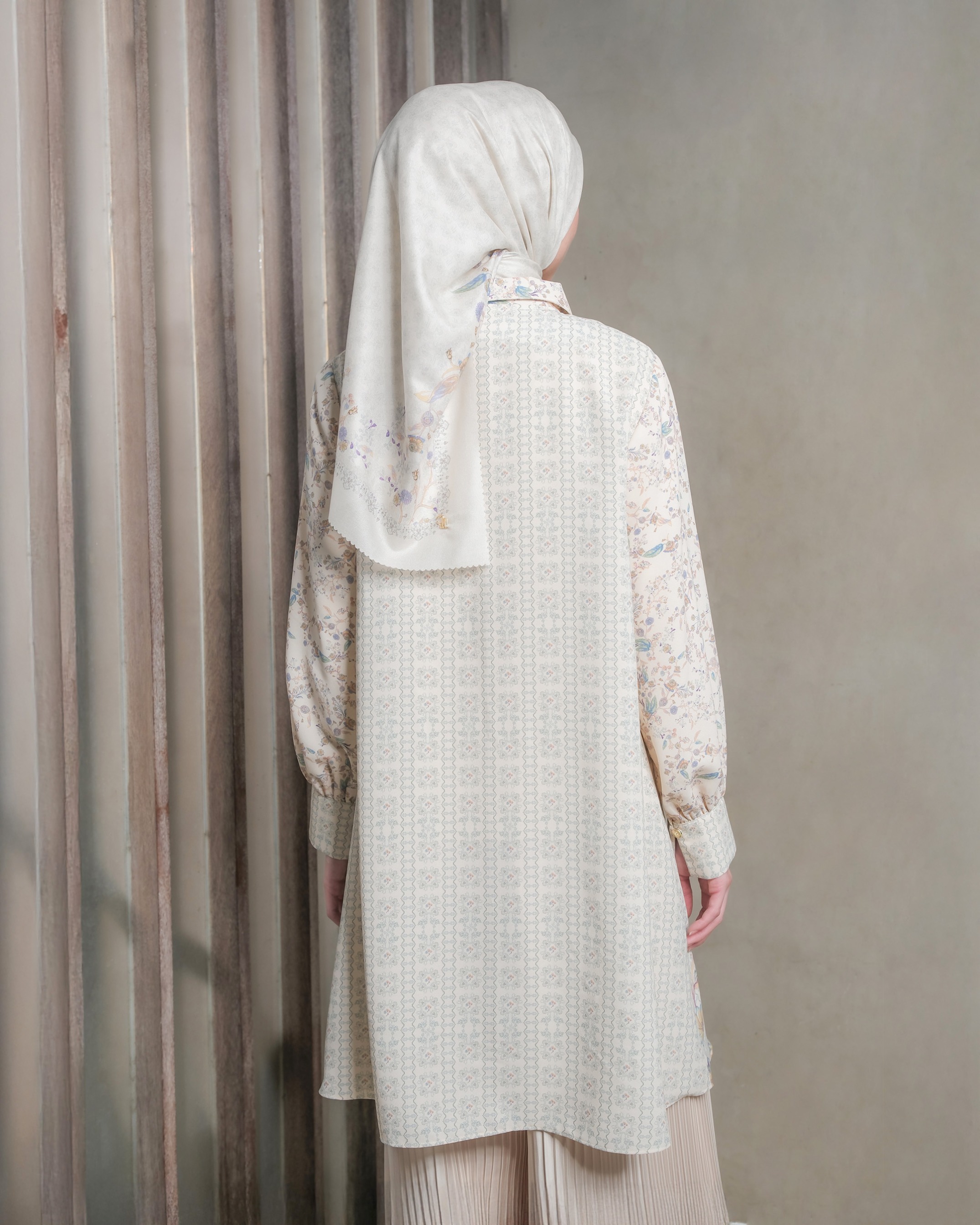 REANNA TUNIC