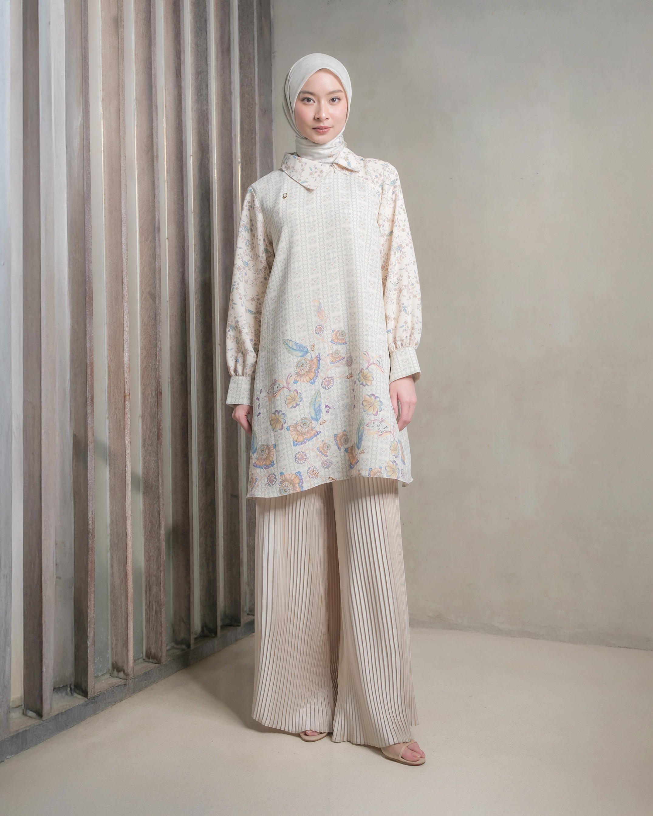 REANNA TUNIC