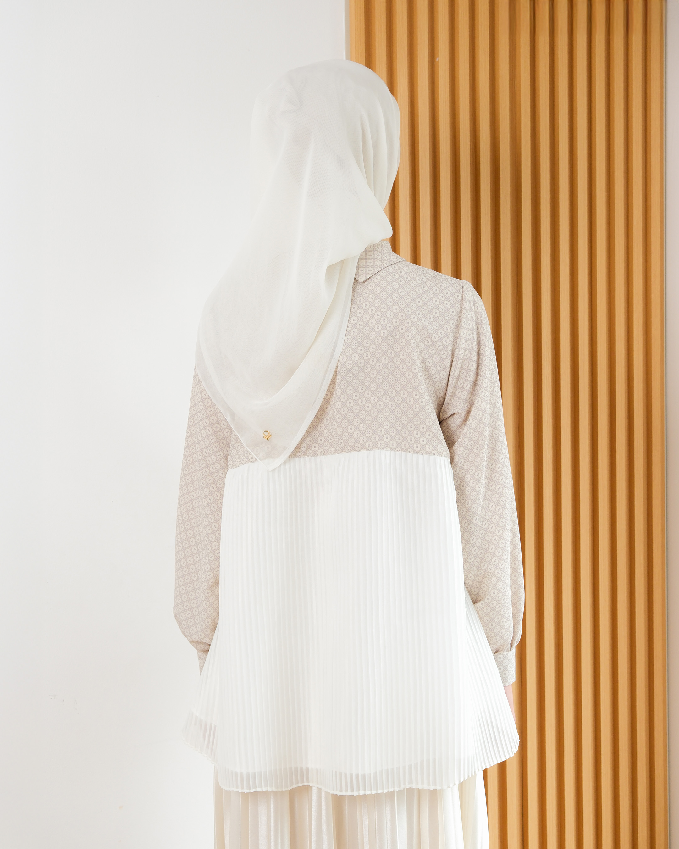 ADITI BLOUSE - DOVE