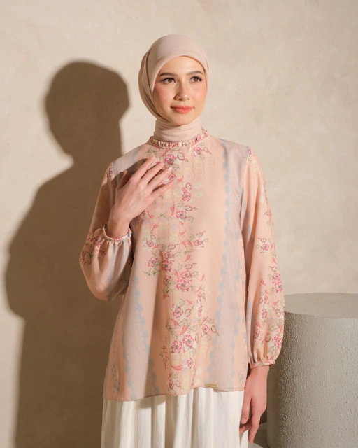 Image of AMAYA BLOUSE - BLUE