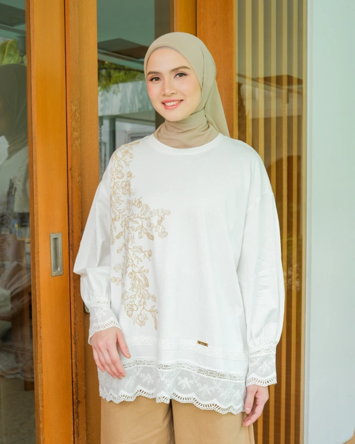 Image of BLAIR BLOUSE - WHITE