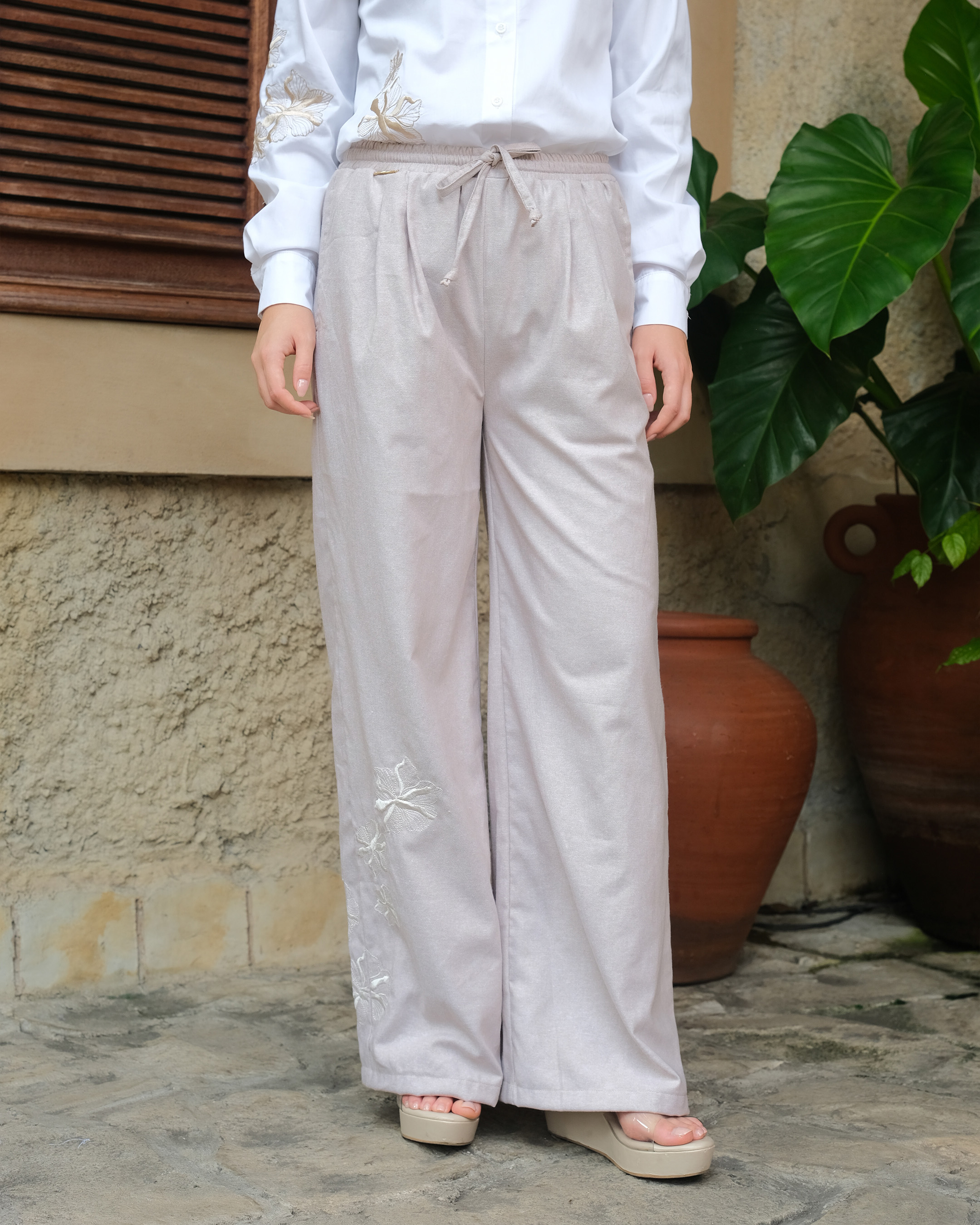 DESIREE PANTS - BEIGE