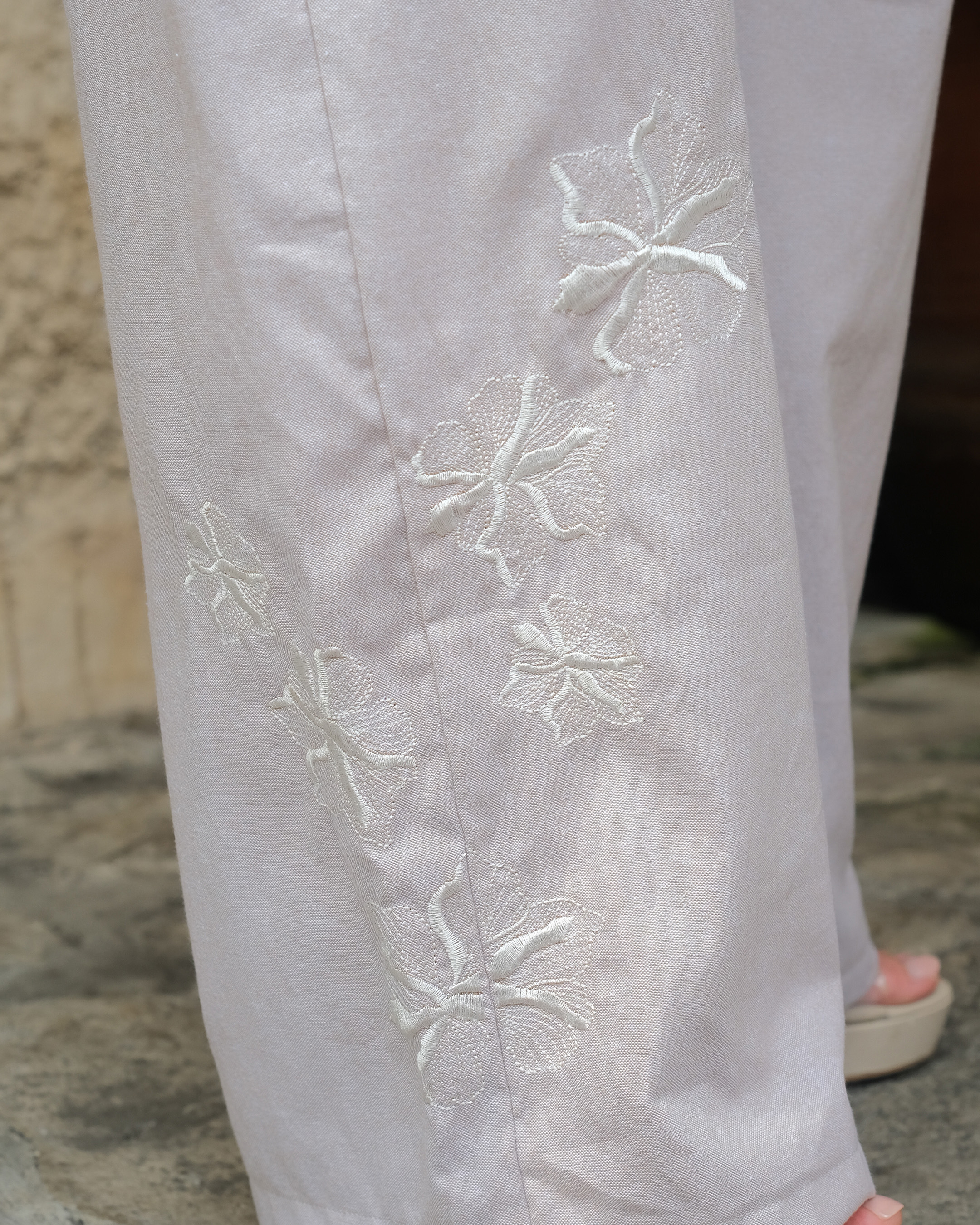 DESIREE PANTS - BEIGE