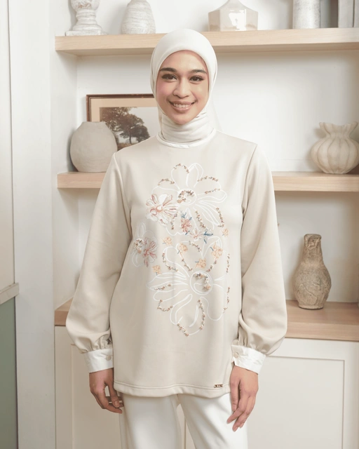 Image of FILLEA BLOUSE - CREAM