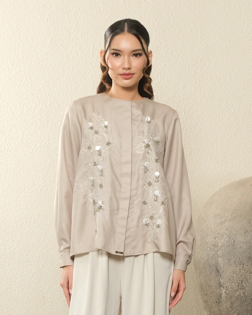 Image of JENIA SHIRT - GREY