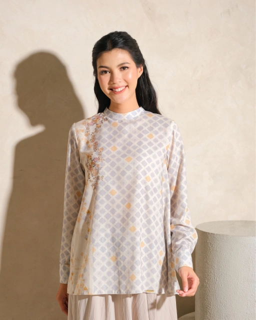 Image of KALAMA BLOUSE - DOVE