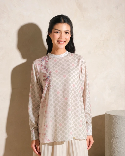 Image of KALAMA BLOUSE - SAGE