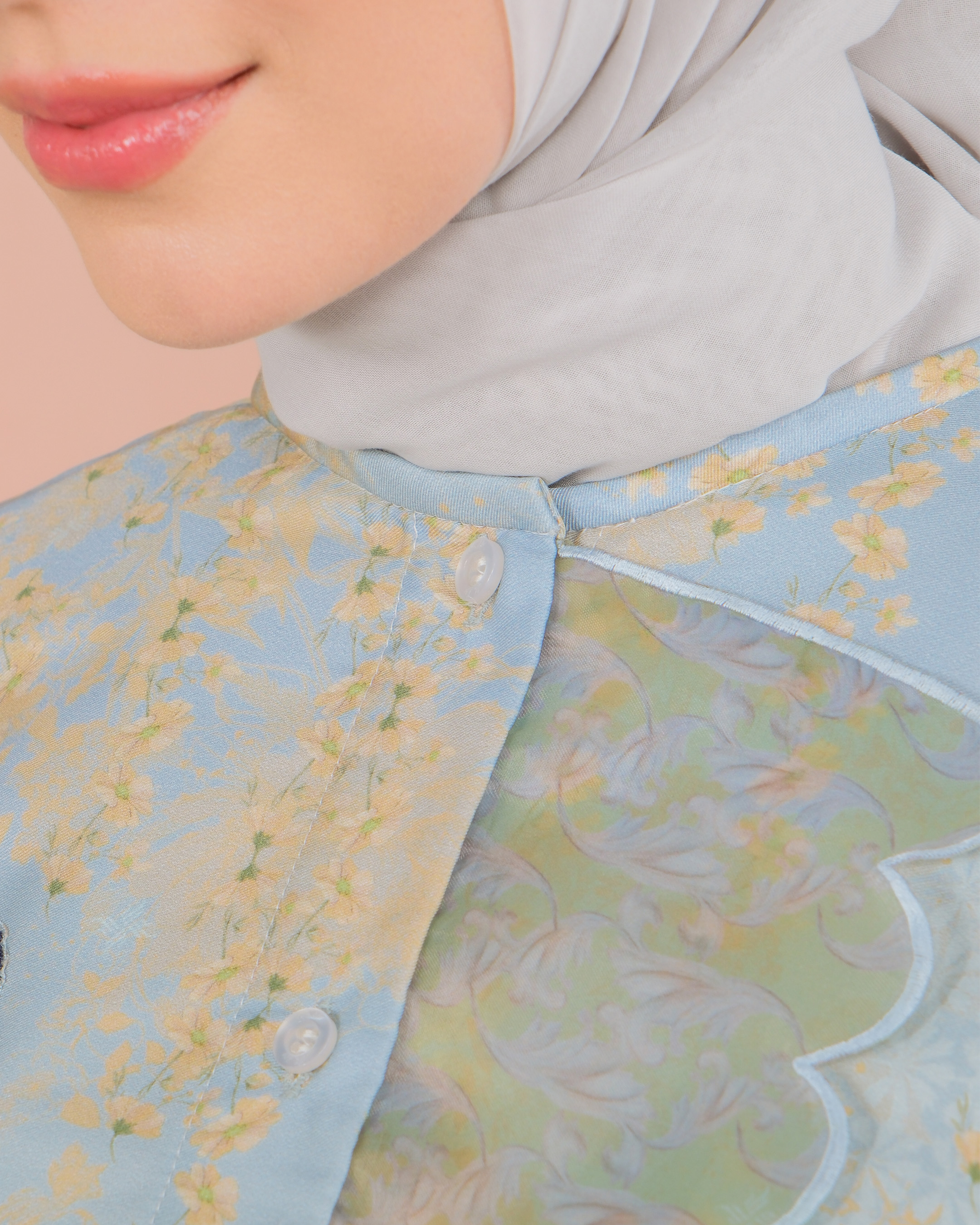 KIRAI BLOUSE - BABY BLUE