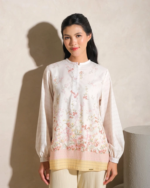 Image of NAVARA BLOUSE - SUNFLOWER