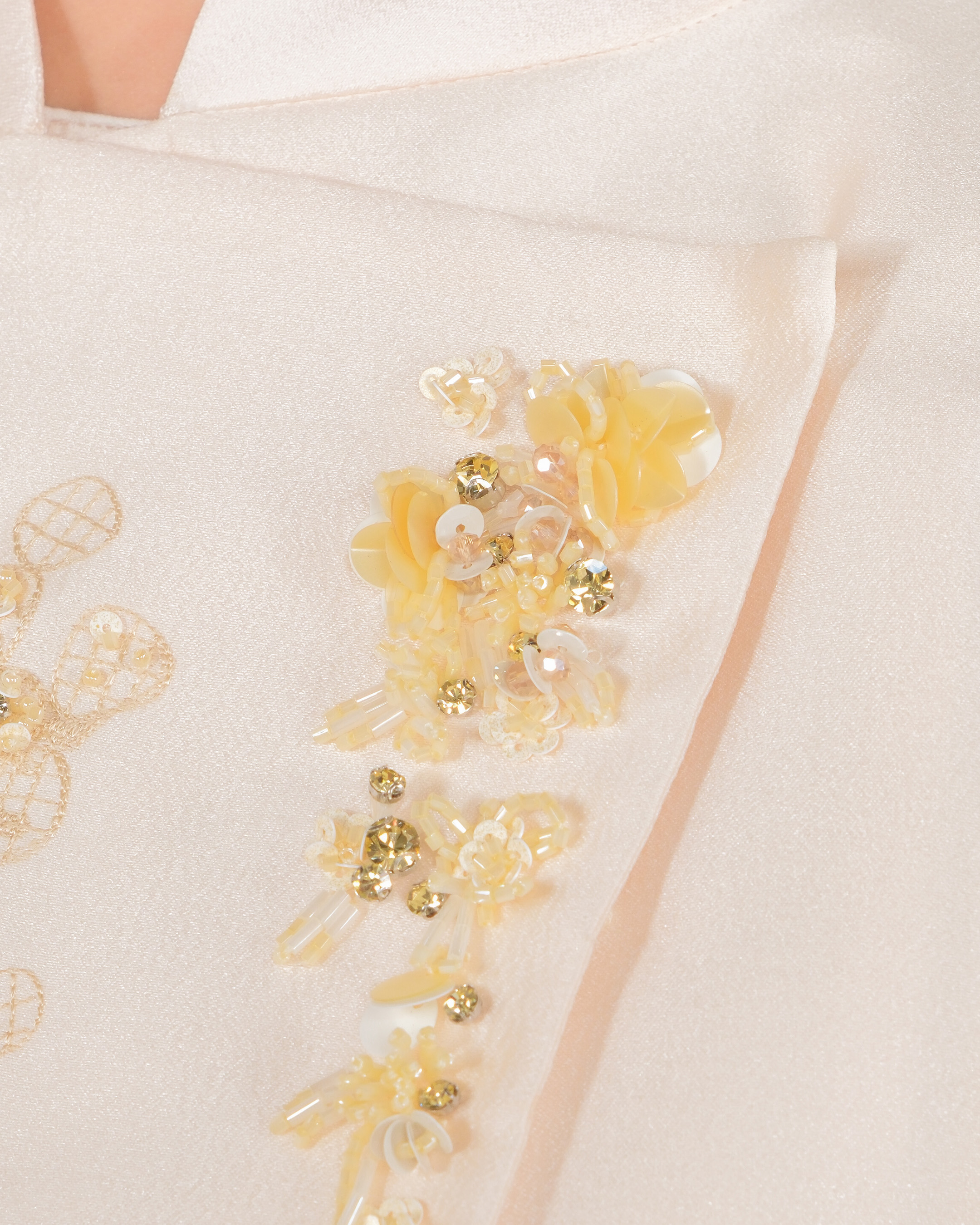 SASMAYA BLOUSE - CREAM