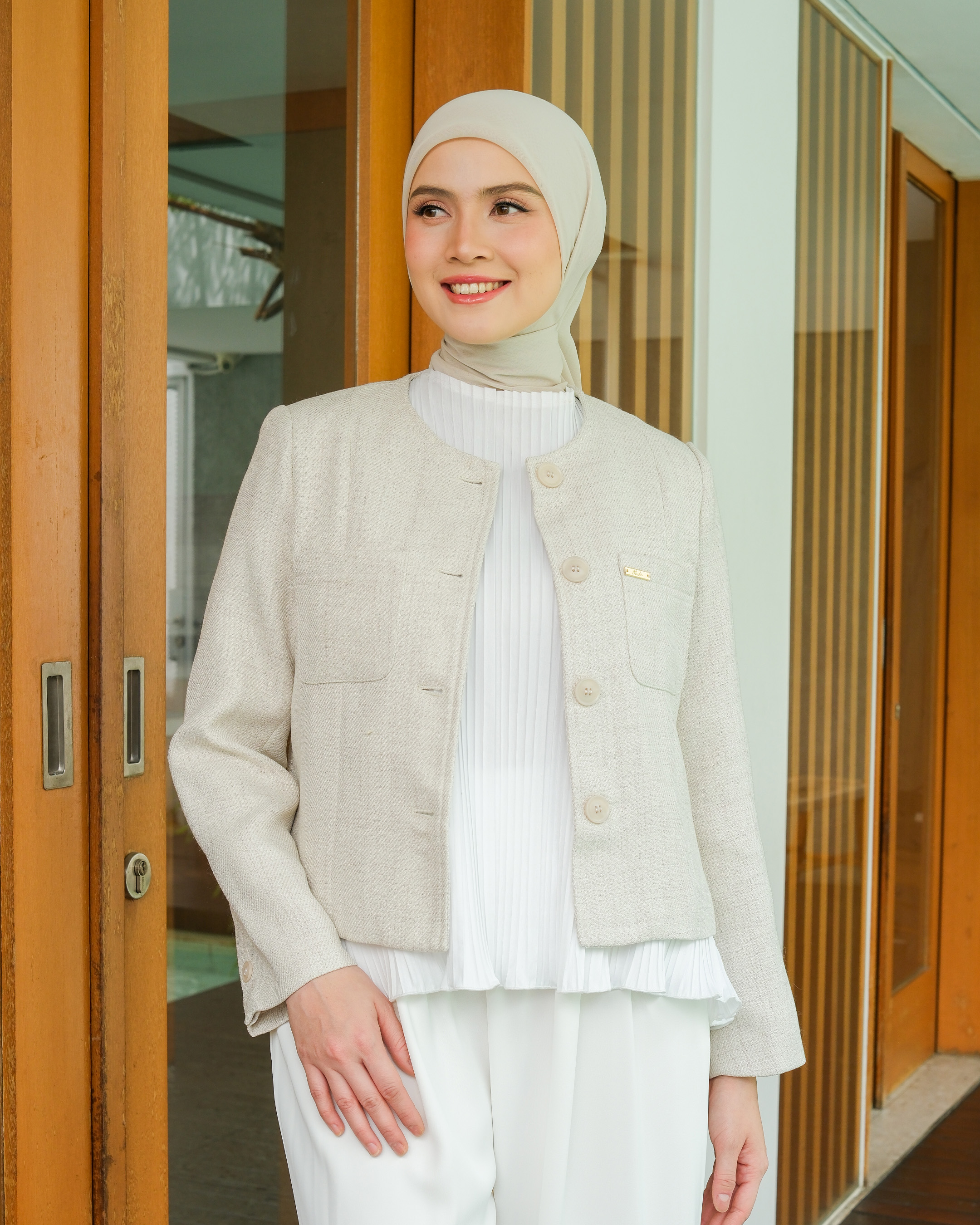 TARA BLAZER - LIGHT BEIGE