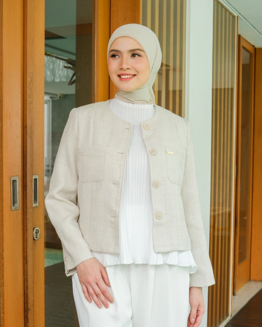 Image of TARA BLAZER - LIGHT BEIGE