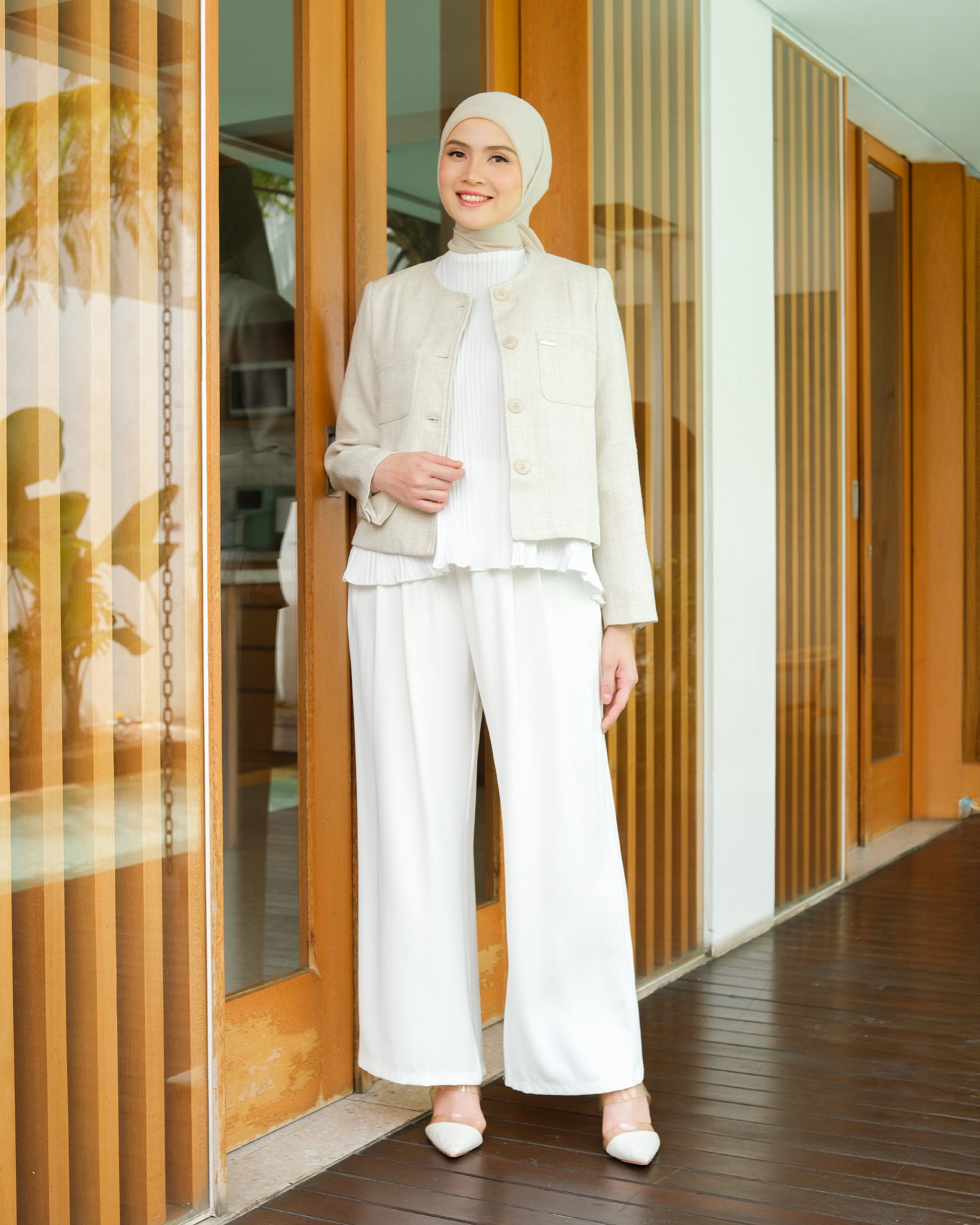 TARA BLAZER - LIGHT BEIGE