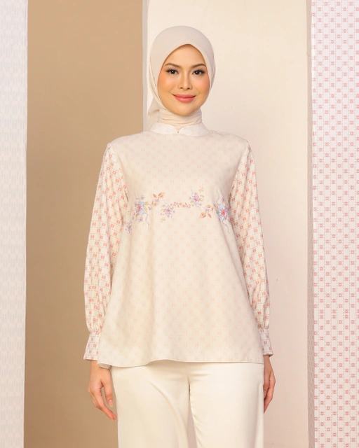 Image of TEALIA BLOUSE - LAVENDER