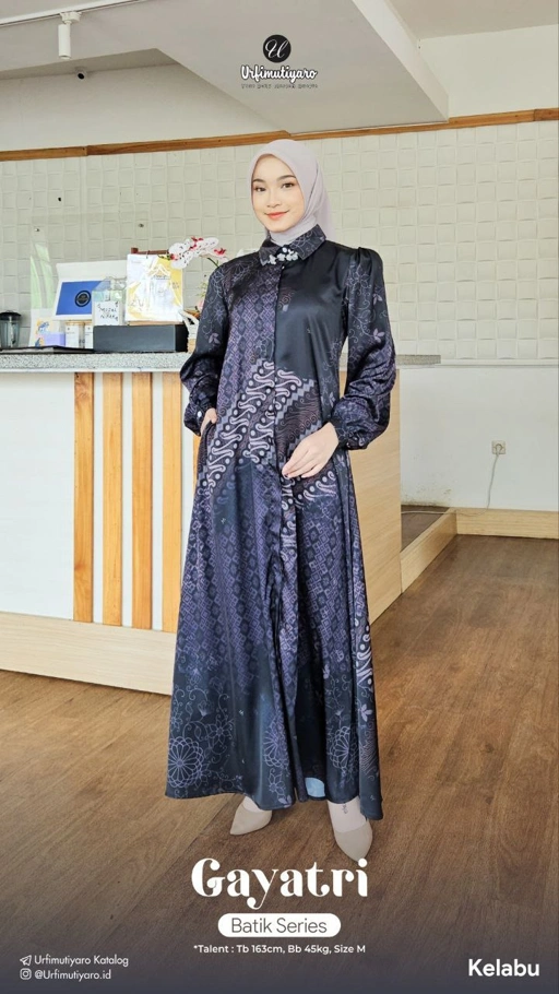 Image of Gayatri Batik Series Dress by Urfi Mutiyaro