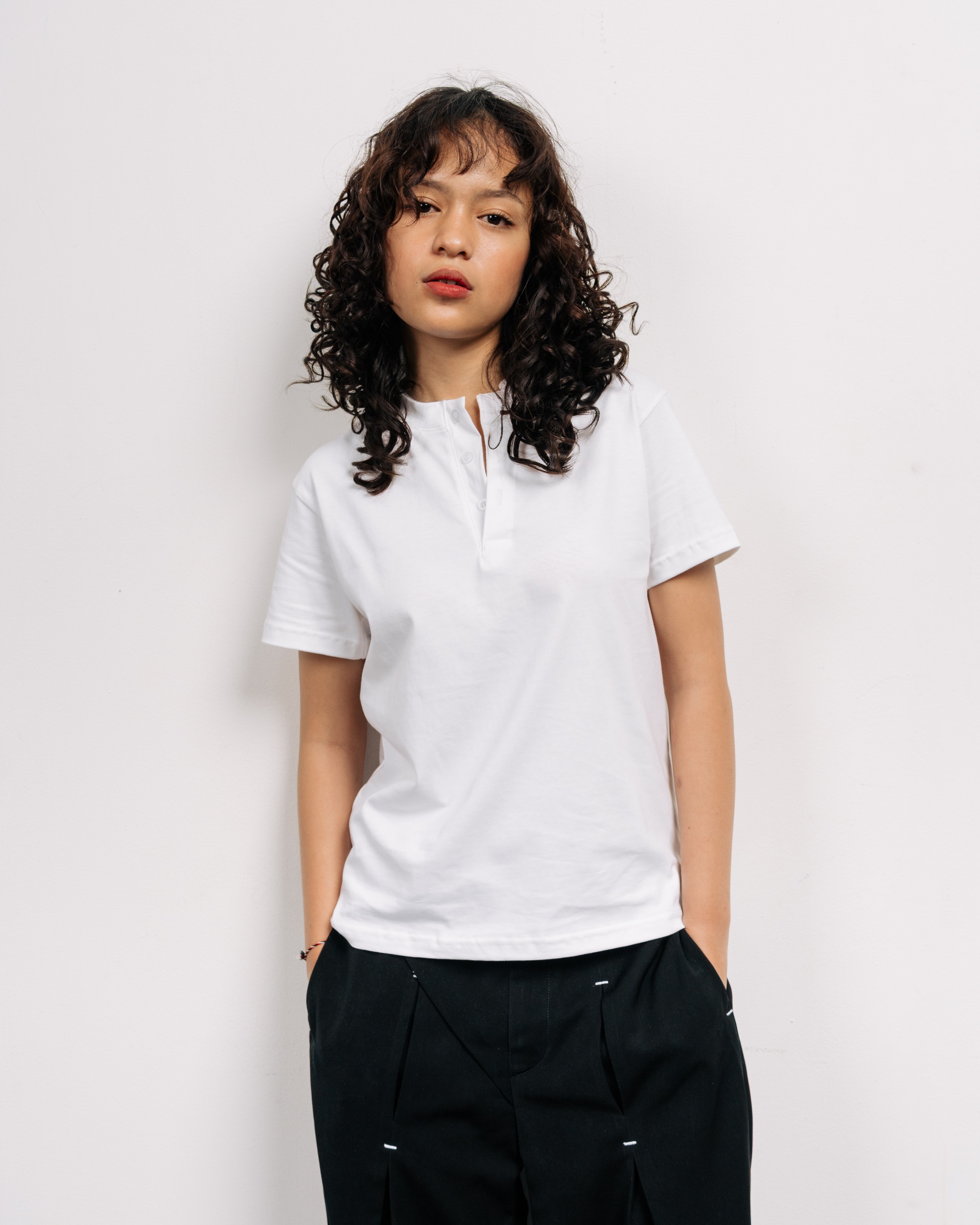 HENLEY NECK LAYER TEE WHITE