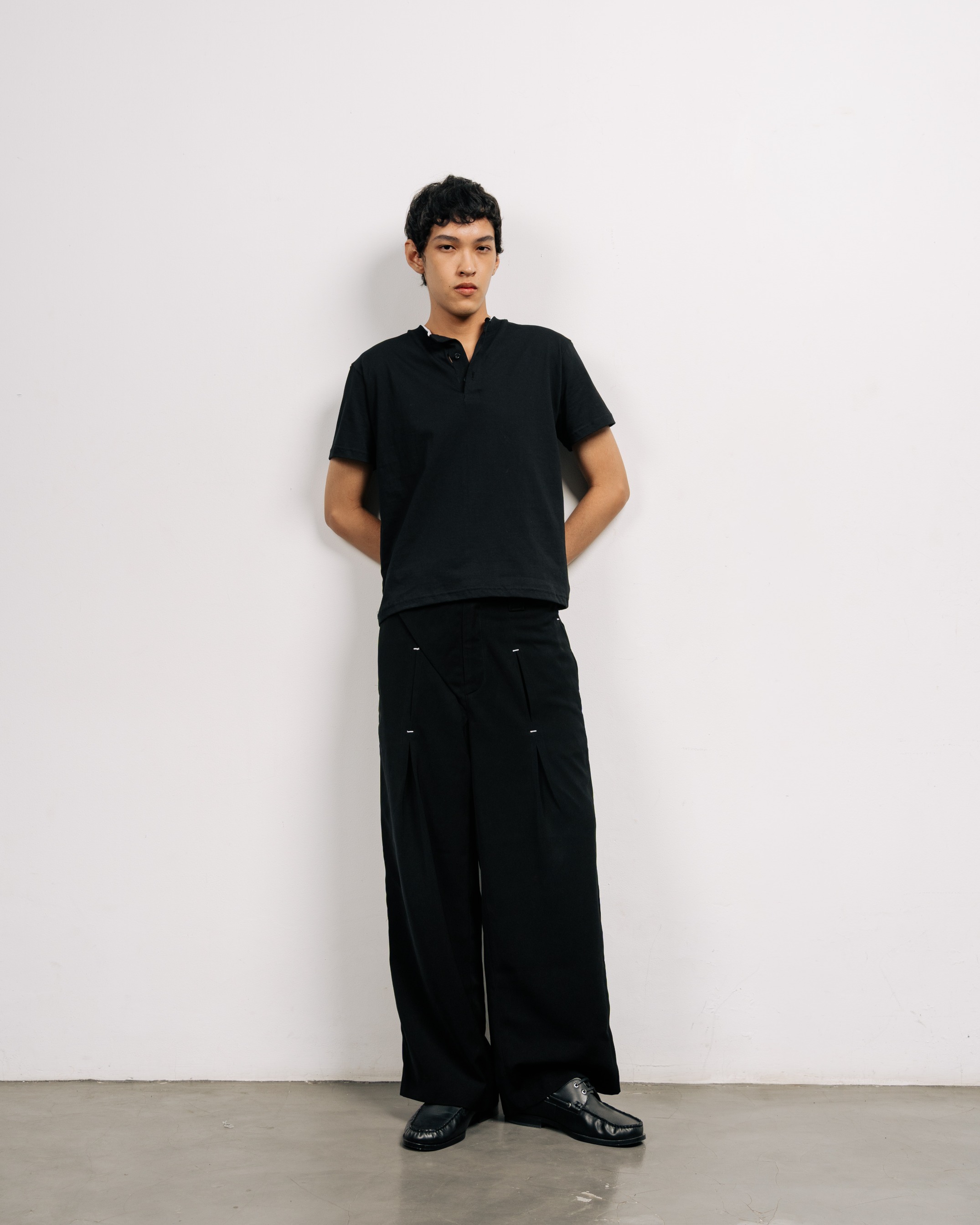 HENLEY NECK LAYER TEE BLACK