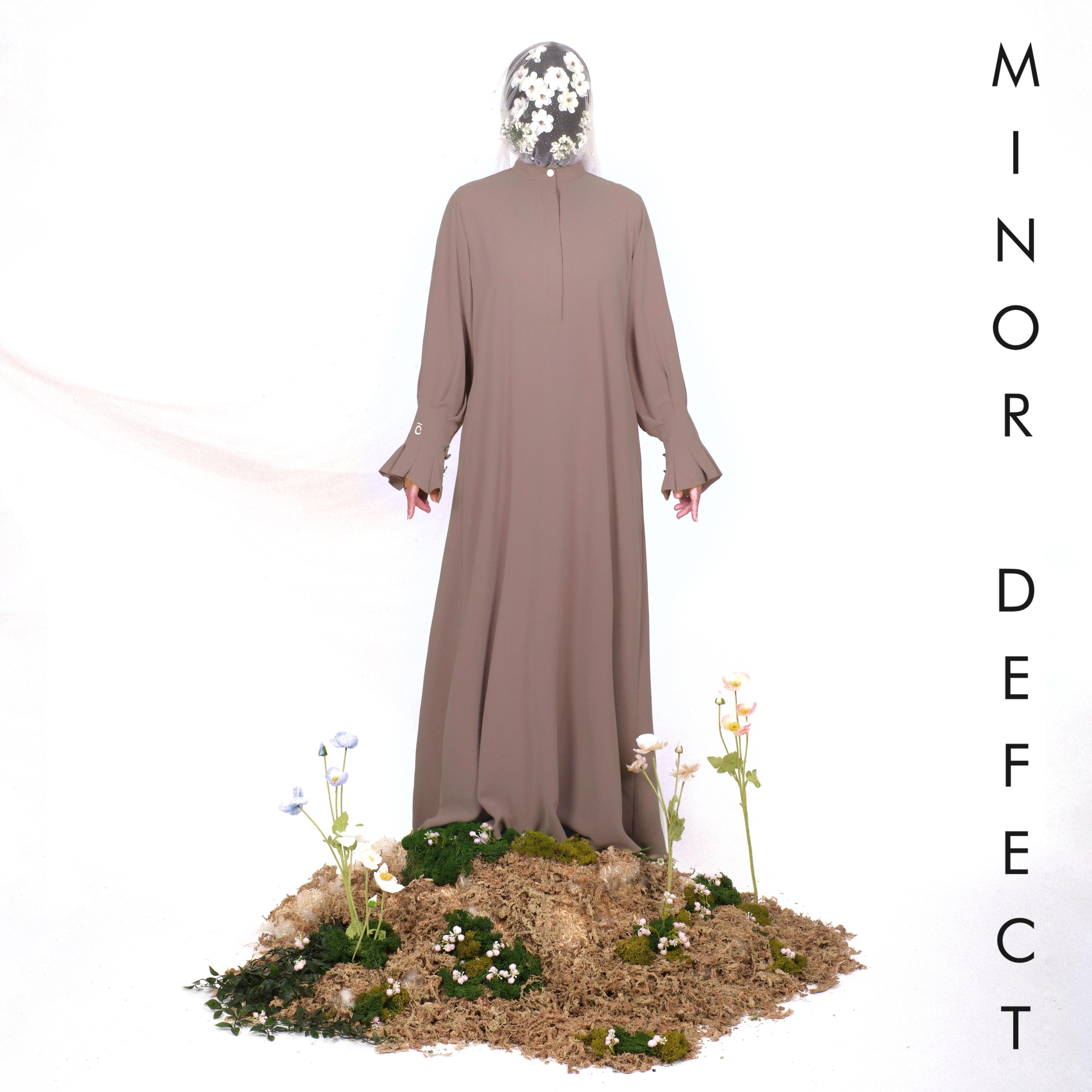 Khat Abaya Defect Minor