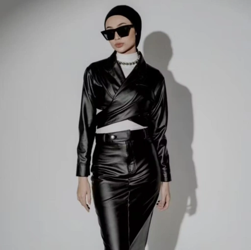 Image of Monoxroom - Cropped Leather 