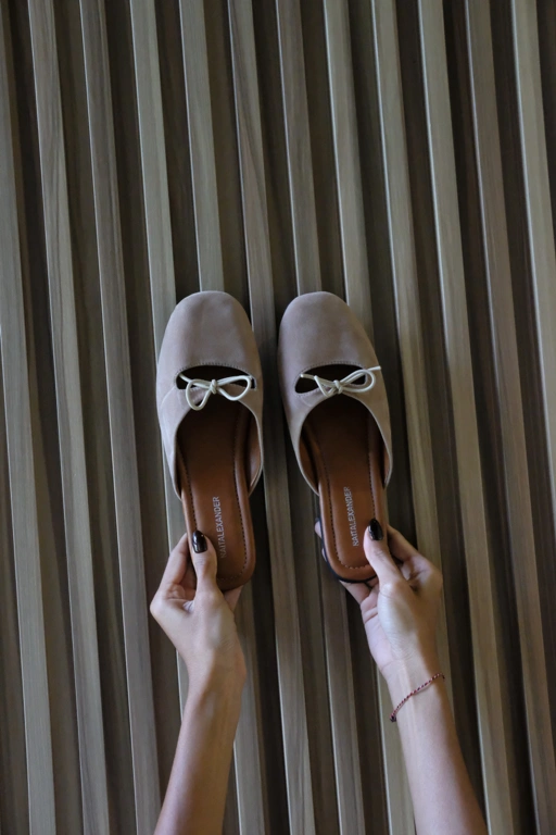 Image of Raitalexander - Elara Soft Brown