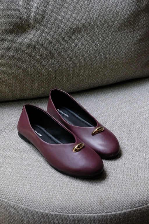 Image of ESKA MAROON