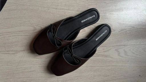 Image of Raitalexander - Nara Espresso Flats