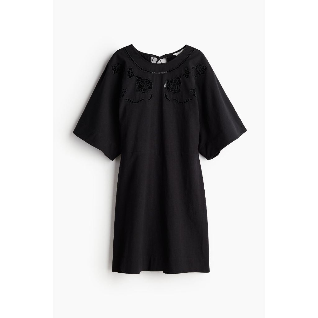 Yunjin's Fearless Funeral Dress